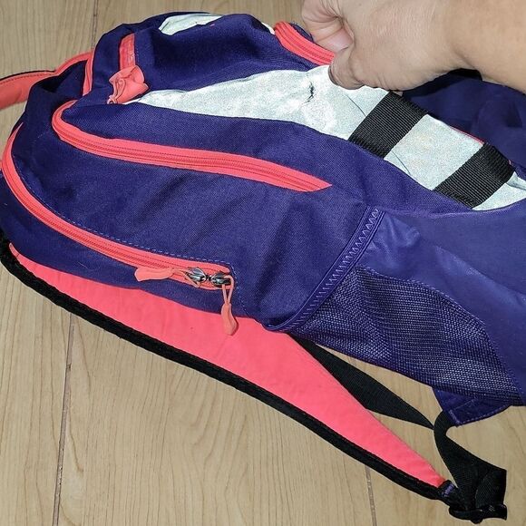 UNDER ARMOUR PURPLE AND PINK BACKPACK - Picture 6 of 11